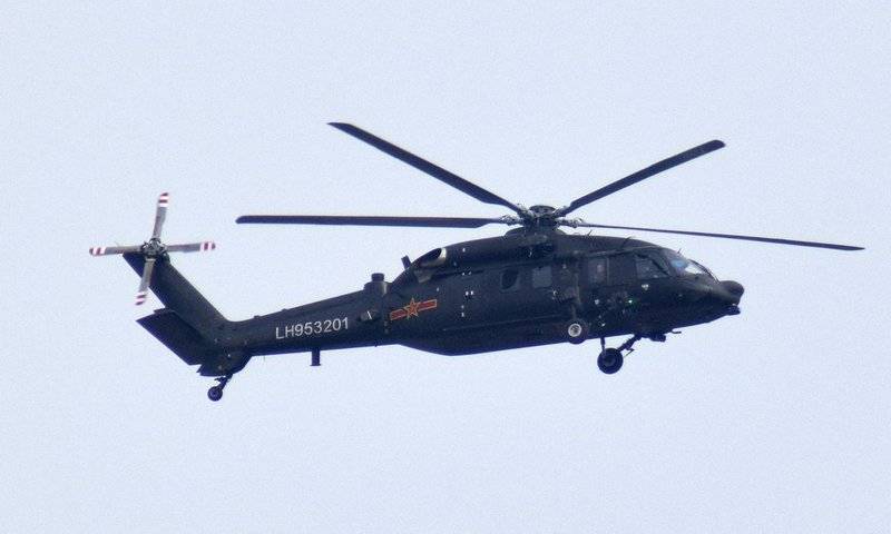 Китайський багатоцільовий вертоліт Z-20 прийнятий на озброєння НВАК
