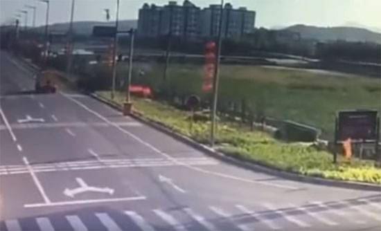 Am Netz publizéiert Fotoe vum Fallens der chinesescher Jagdbomber
