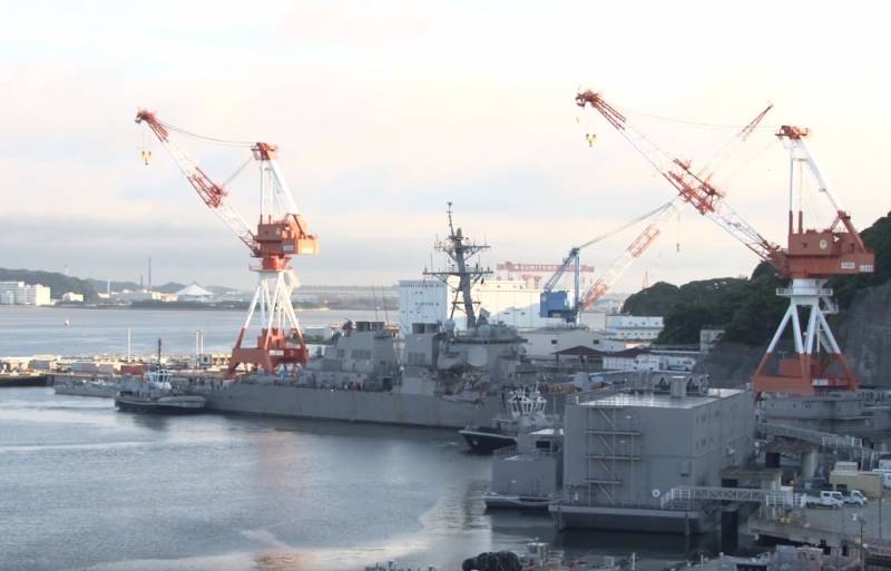 Mismanagement in the shipyards of the United States aroused the indignation of the commander of the destroyer