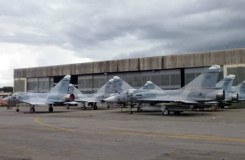 El brasileño de la fuerza aérea se han quedado sin aviación de defensa aérea