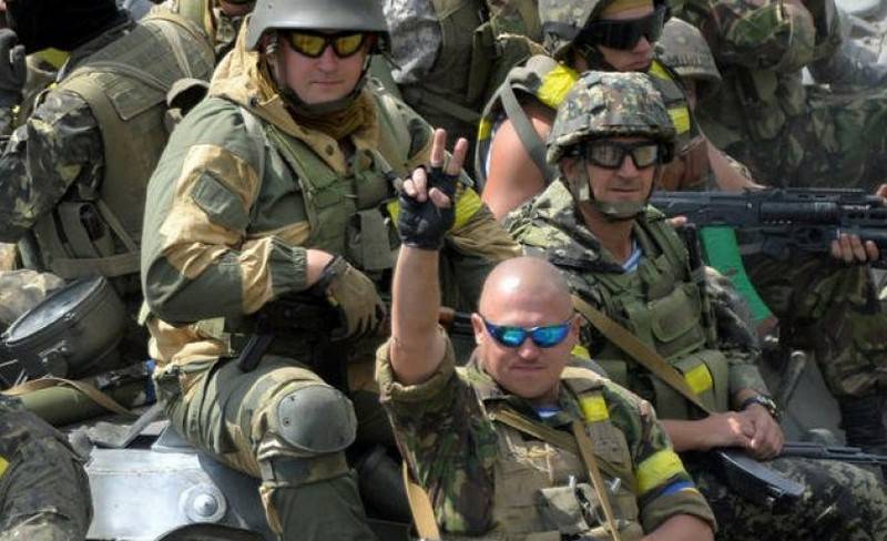 Kiev har forenklet statsborgerskab til lejetropper, der kæmpede i Donbass