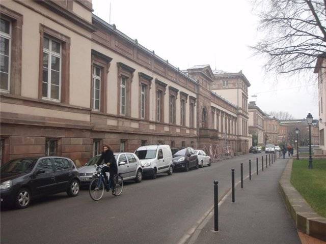 Stroossbuerger anatomischen Institut vun der SS. De Buedem vun der däitscher Wëssenschaft