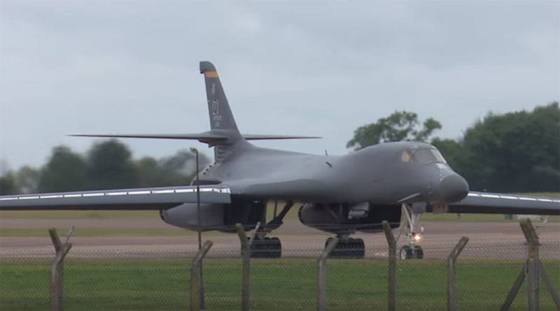 In the United States found problems with the strategic bombers B-1B Lancer