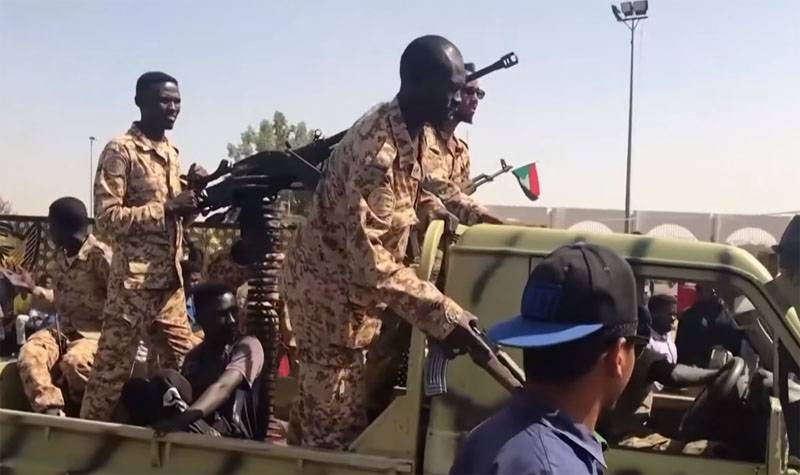Sudanesischen Arméi probéieren, de Coup ze verwierklechen