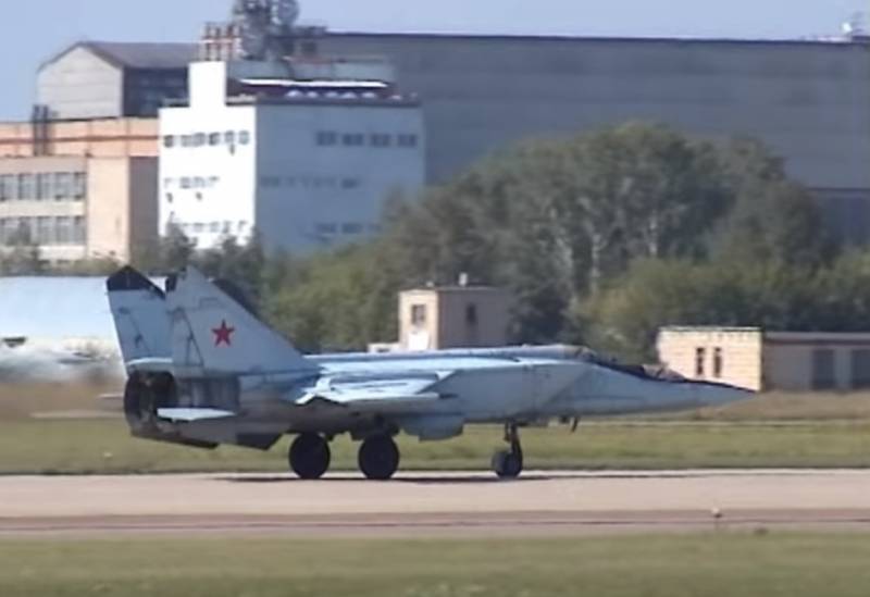 The superiority of the F-14 over the MiG-25 is not in doubt, believe in the United States