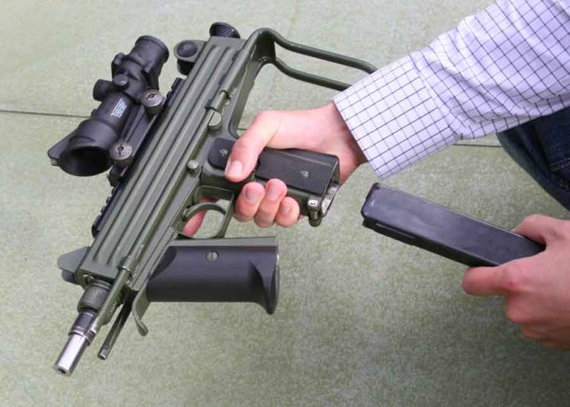 Ny pistol til at tænke hårdt. 