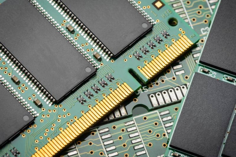 Des scientifiques britanniques ont breveté un dispositif de mémoire avec le temps de stockage dans des milliards d'années