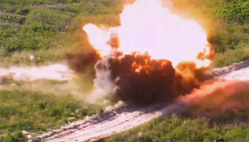 Shows footage of the use of the latest LEMUR aboard the Mi-28NM
