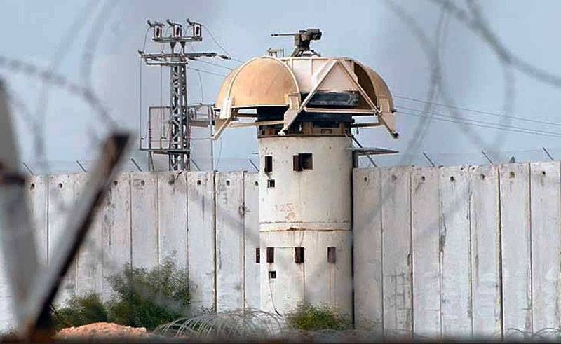 Israel puts new combat modules with lasers and missiles on the border with Gaza