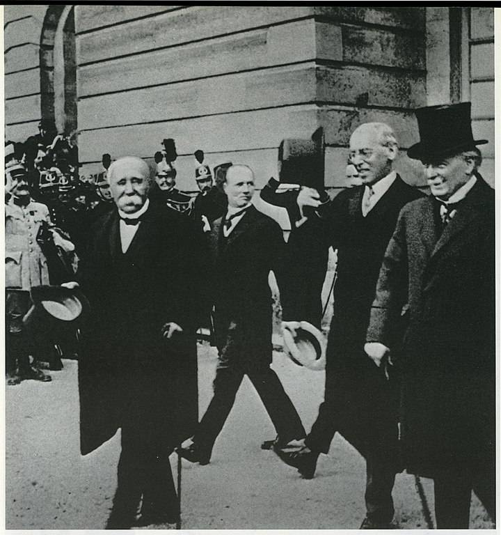 The first world war — the war of the West against Russia