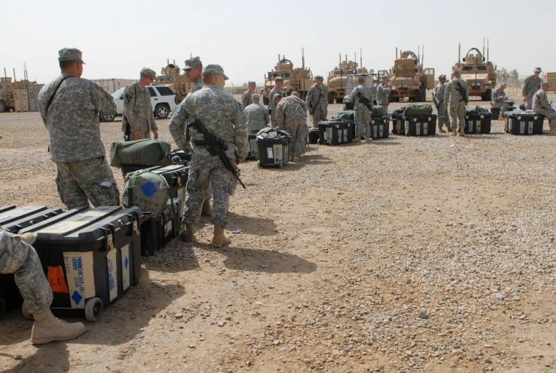 Den amerikanesche Personal evakuéiert ginn mat de Basen am Irak