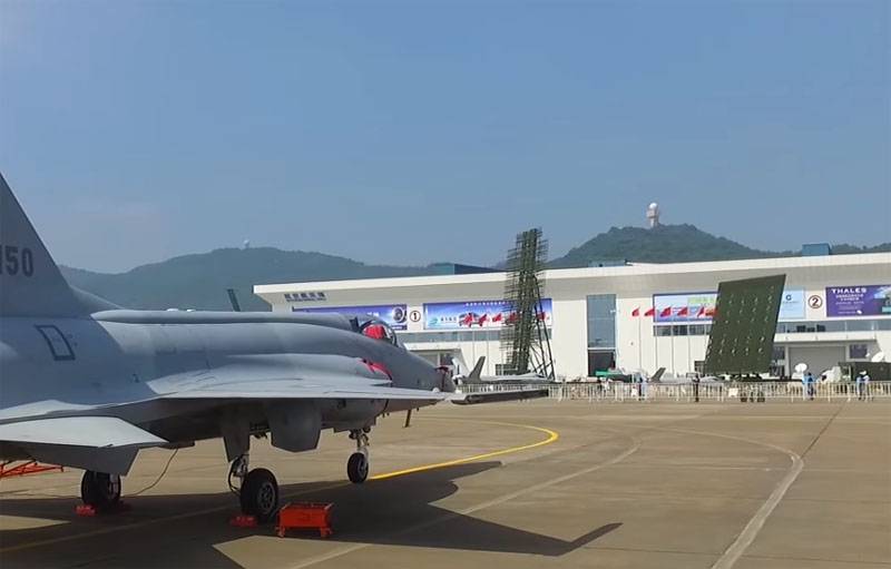 L'egypte envisage d'acheter un gros lot de chinois avions de chasse JF-17 Thunder