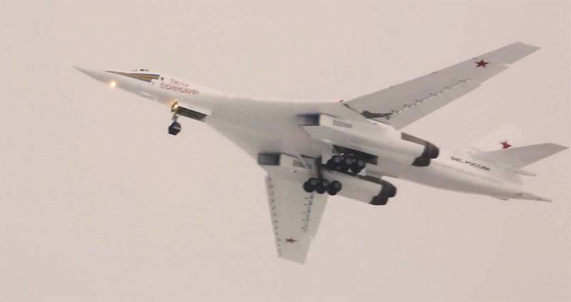 A China zousaznumm ze huelen Tu-160 als Grondlag fir seng nei 