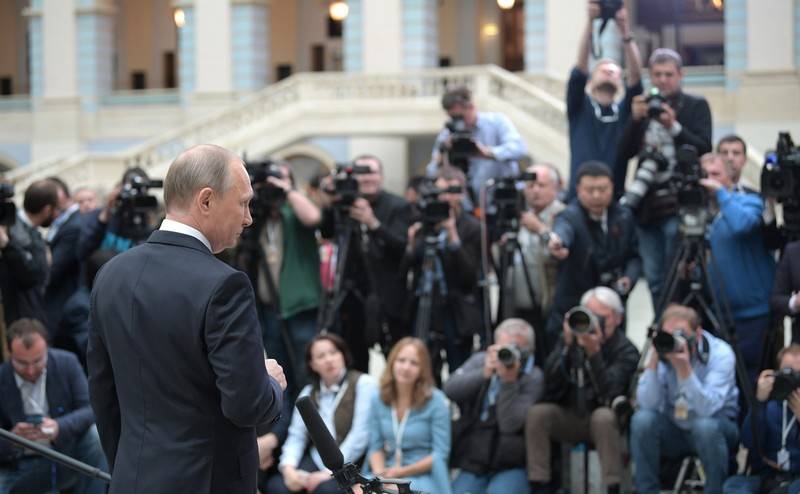 Vladimir Putin imod indførelsen af sanktioner mod Georgien