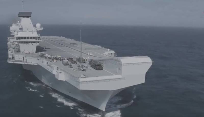 Den nyeste Britiske hangarskipet igjen ga en lekkasje
