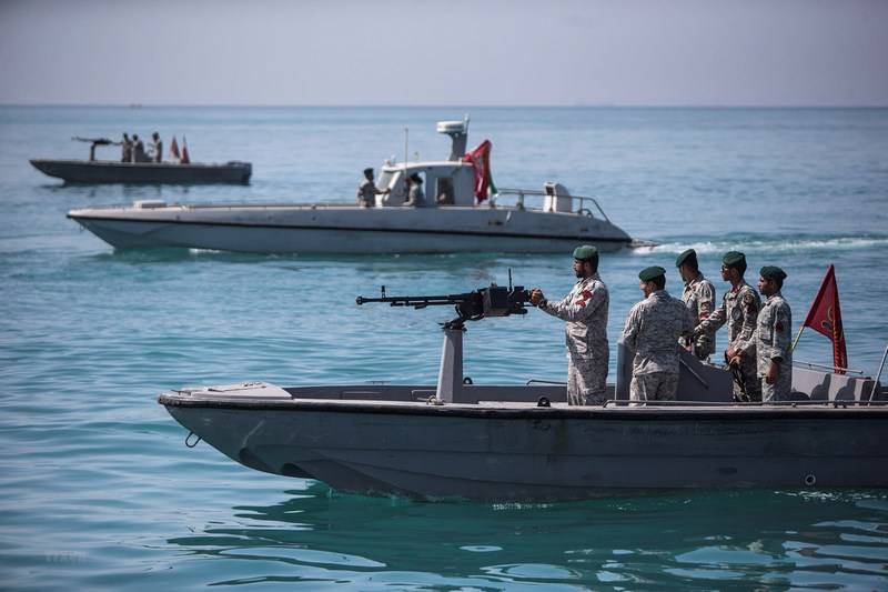 CNN: Iranian boats tried to stop the British tanker