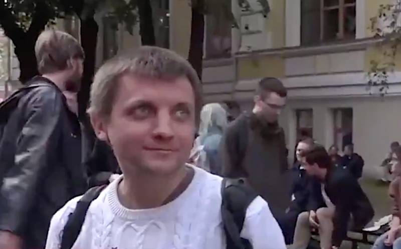 Ukrainer zu Moskau: Ech sinn fir den Machtwechsel a Russland!