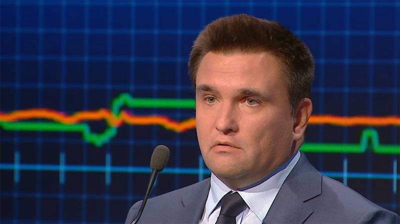 Klimkin: d 'Entscheedung Fir d' EU an der Ukrain - et ass wéi Baba mat der Fuhre