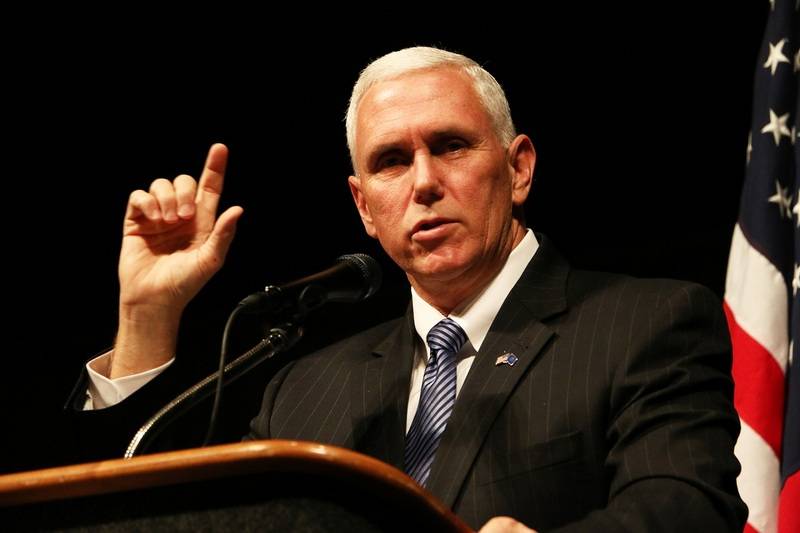 Mike Pence: les astronautes américains voleront sur la Lune et les 