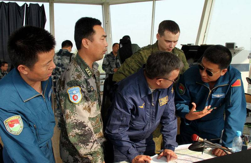 Bombowce ROSJI i CHRL po raz pierwszy dokonali wspólne patrole