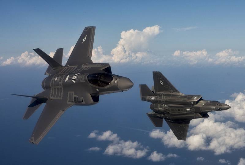 Chasse F-35 a obtenu le système d'évitement de collision avec la terre