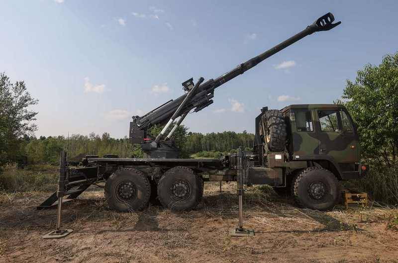 Un nouveau pilote de 155 mm гаубицу 