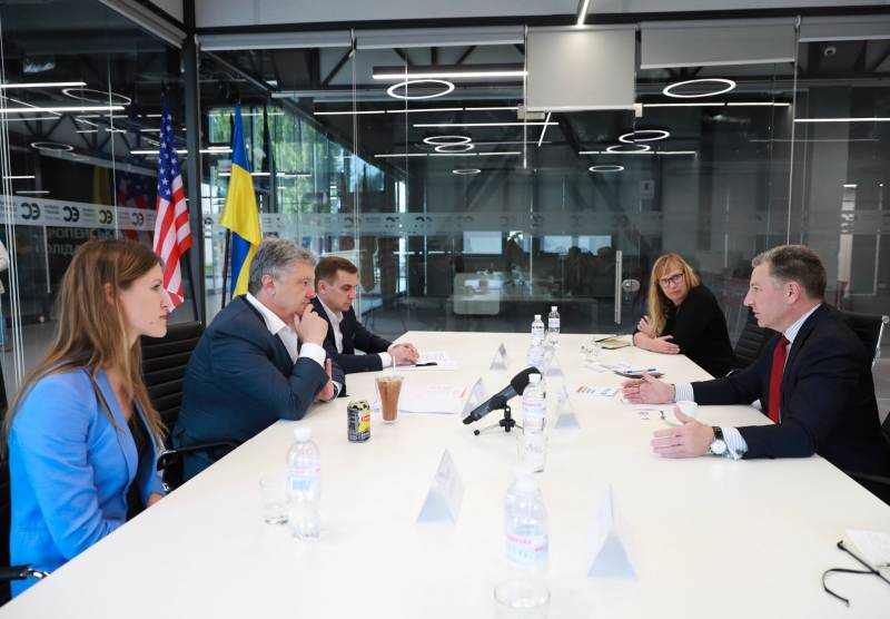 Poroshenko and his road to the bottom. Or on the bench?