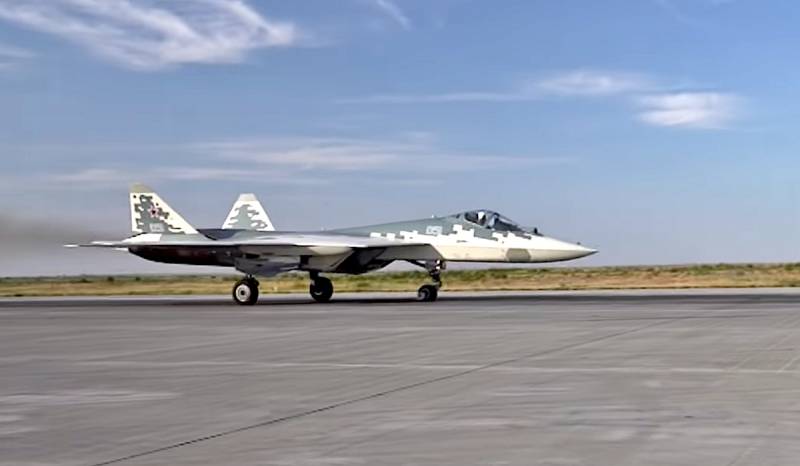 In America, the su-57 is called a clone of the F-22 and F-35