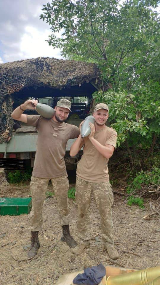 Berichtet wird über die Verminderung der APU in den höchsten Grad der Bereitschaft in der Nähe von Mariupol