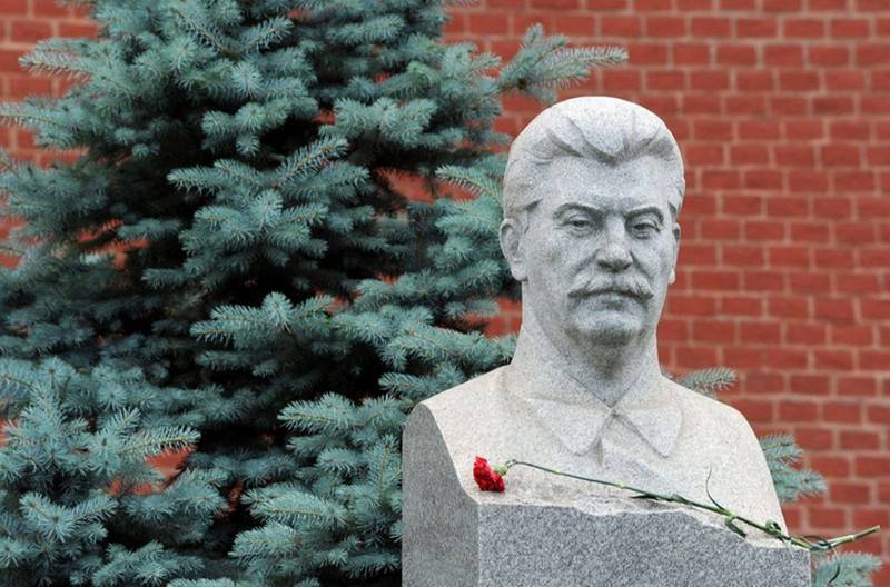 From the General Prosecutor's office demanded to initiate a criminal case against Stalin