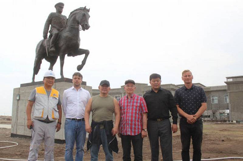 In Mongolia, established four-meter monument to Georgy Zhukov