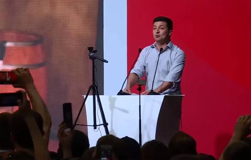 In Ukraine, summing up 100 days of his presidency Zelensky