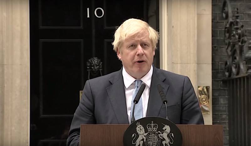 Rusland svarede til Premierminister i Storbritannien på sammenligning af USSR med Nazi-Tyskland