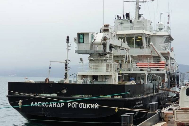 Hydrographic vessel project 19910 