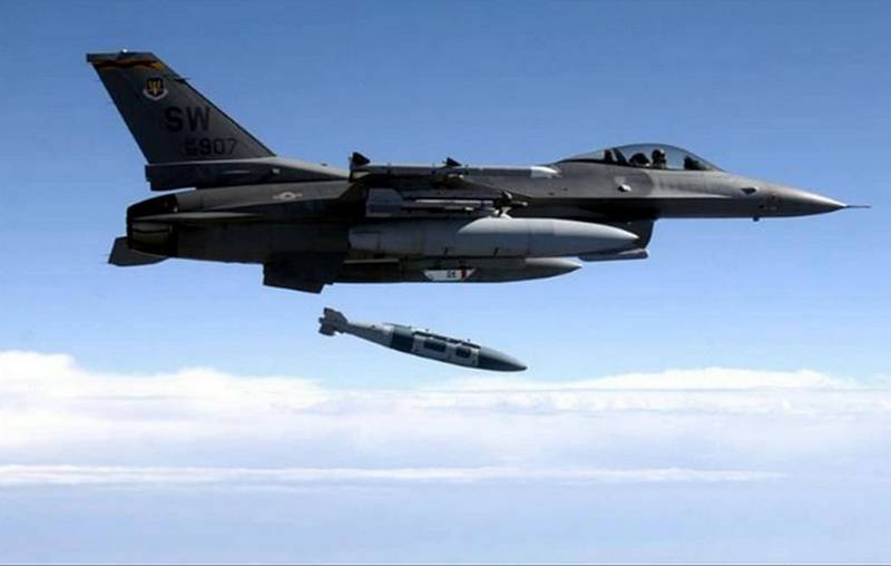 Los estados unidos siguen prueba la última versión de la fusión de la bomba В61-12