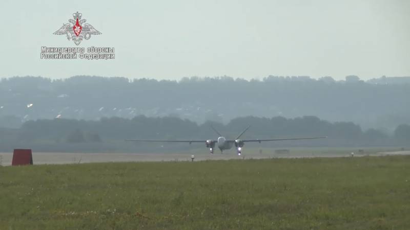 «L'avant-poste-R», «Альтиус-De», et de nouvelles possibilités pour l'armée