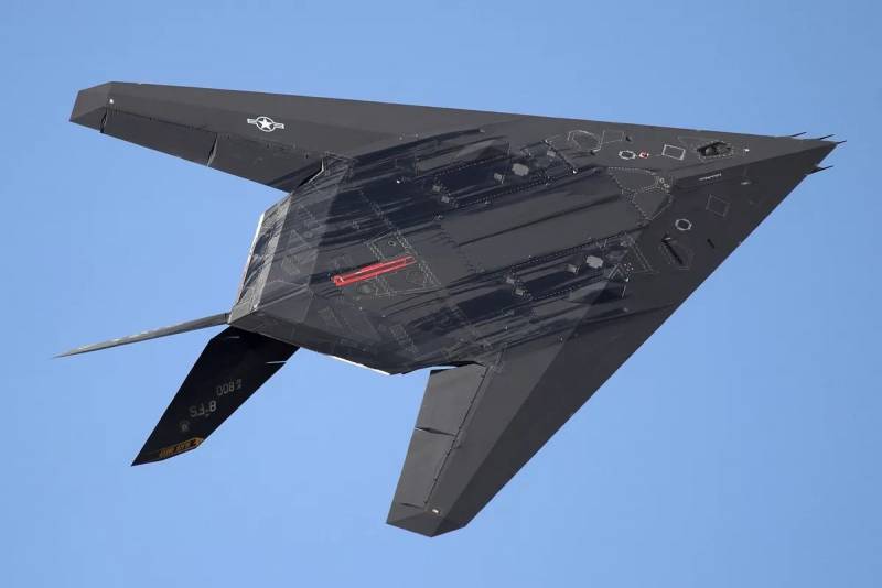 Russesch Stealth. Ween huet d ' Technologie entwéckelt, Stealth-Fligeren
