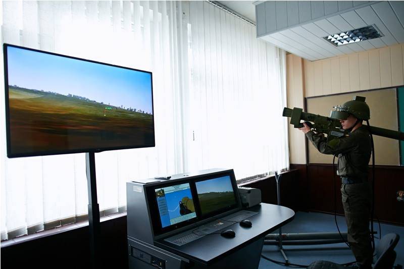 ӘБ қол қойған келісім-шарт әзірлеуге полигон лазерлік имитациясы ату