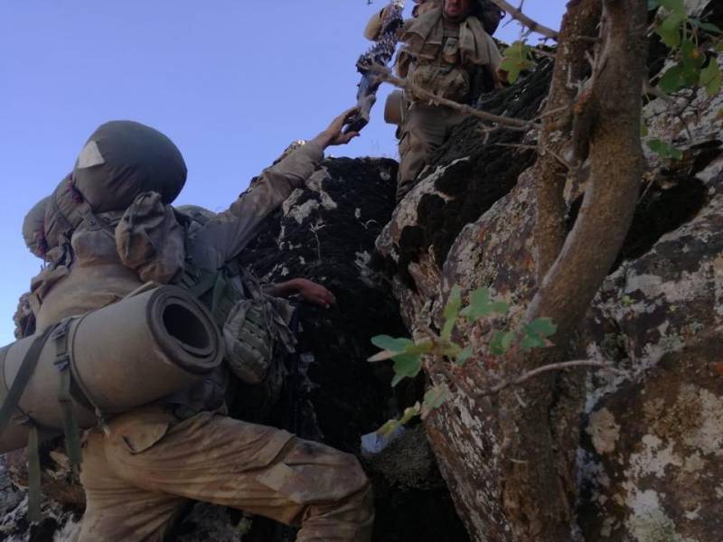 Viktoria, iwwer d ' Néierlag vum Korps vun der tierkescher Spezialeinheiten am Norden vu Syrien.