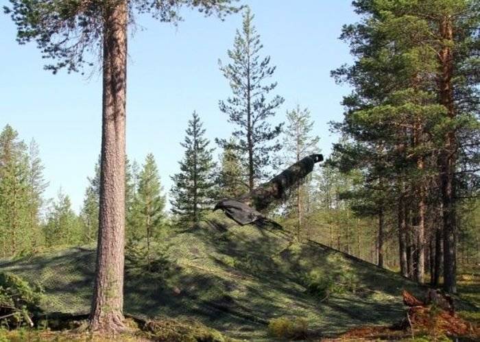 Маскіроўка баявой тэхнікі. Увядзенне саперніка ў зман