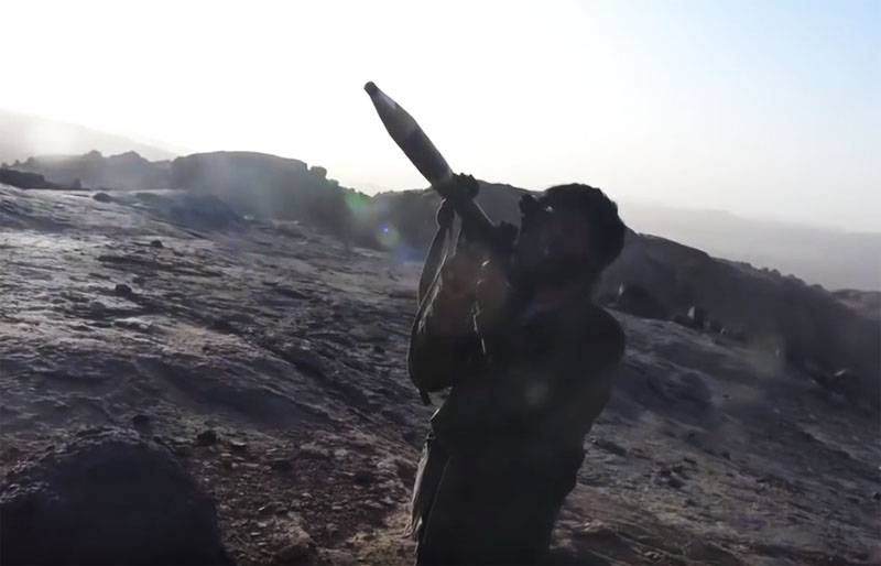 Shows the shot from an RPG made by husita 800 m with pinpoint accuracy