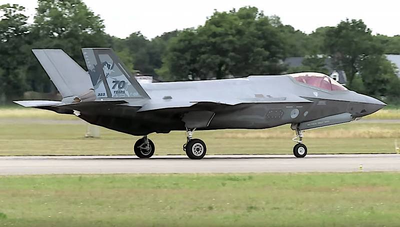 Галандцы сабраліся зарабіць на амерыканскіх F-35