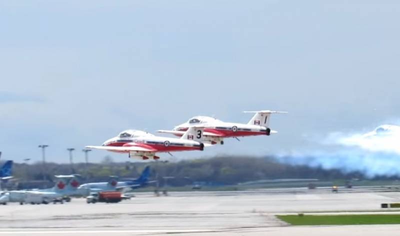 Авиашоу АҚШ аяқталды ұшырауына CT-114 ВВС-Канада