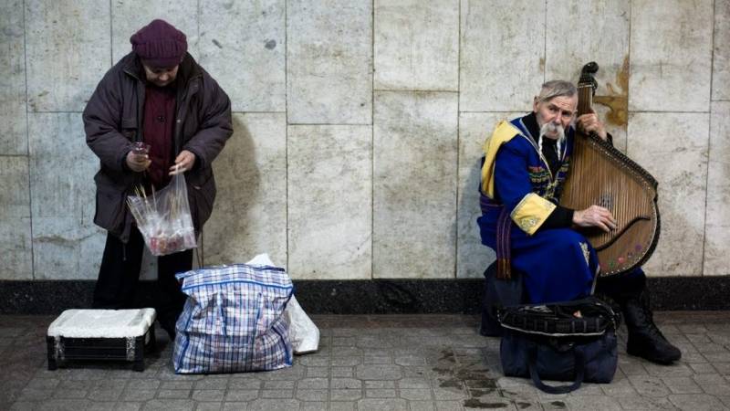 Lebensstandard der Ukrain an novorossia. Bezeichnenderweise Verglach