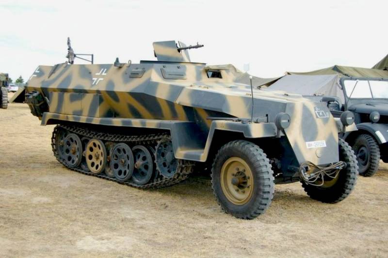 Негізгі бронетранспортер, Вермахт. Sd.Kfz. 251 