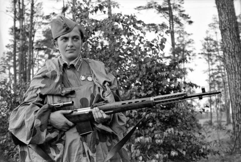Людміла Паўлічэнка. Самая вядомая жанчына-снайпер