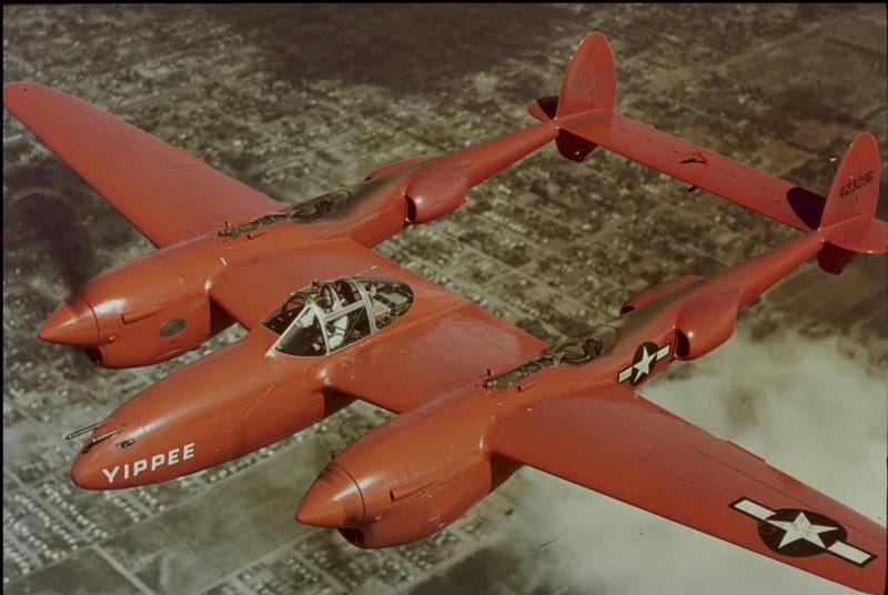 El exceso de tonelaje de caza P-38 