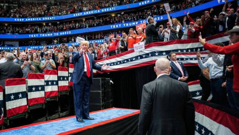 To Save America. Trump in the role of Stalin