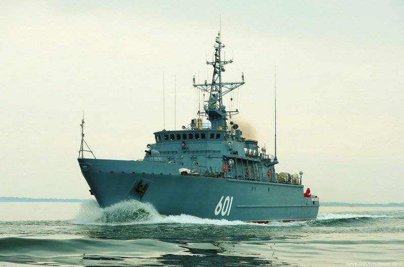 The Indian Navy may be the Russian Maritime trawlers Alexandrite