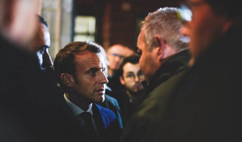 Mr macron is a great scientist. In geopolitics, he knows a lot about